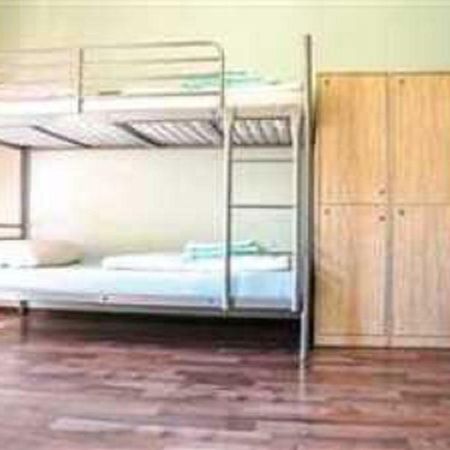 Frankfurt Hostel Frankfurt am Main Bagian luar foto